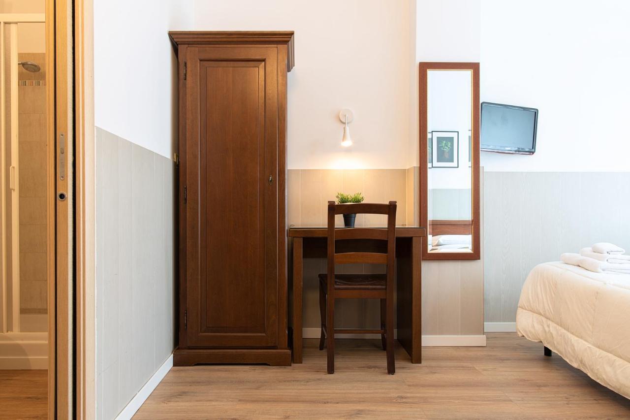 Fox House Bnb * LʼAquila